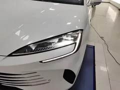 2024 BYD Seal PHEV 1.5L 121km Luxury, белый — фото 5