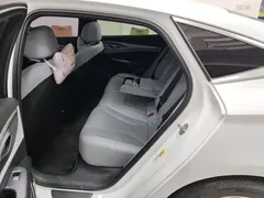 2024 BYD Seal PHEV 1.5L 121km Luxury, белый — фото 11