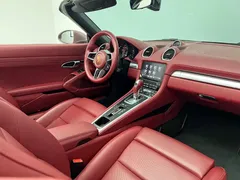 2022 Porsche 718 Boxster 2.0T — фото 14