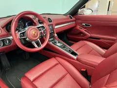 2022 Porsche 718 Boxster 2.0T — фото 16