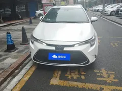 2021 Toyota Levin 1.8H Hybrid E-CVT Luxury, белый — фото 2