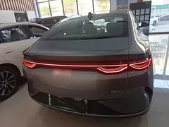 2025 BYD Qin L EV 545km Excellence — фото 6