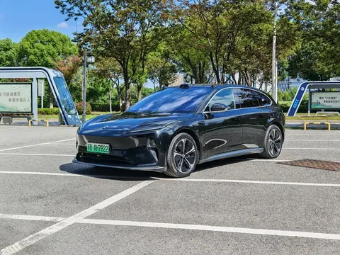 2024 Nio ET5T 75kWh Touring