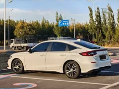 2023 Honda Civic Hatchback 240TURBO CVT, белый — фото 4