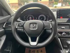 2022 Honda Accord 260TURBO Luxury, белый — фото 15