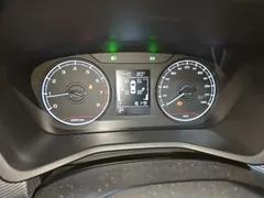 2023 Geely Emgrand 4th Gen Champion 1.5L CVT Luxury — фото 4