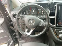 2023 Mercedes-Benz Vito 2.0T Business 7-seat, чёрный — фото 11