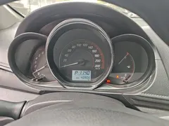 2021 Toyota Yaris L Zhixuan 1.5L CVT Leading, белый — фото 7