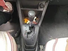 2021 Toyota Yaris L Zhixuan 1.5L CVT Leading, белый — фото 10
