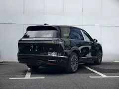 2026 Nio ES8 5-seat Executive Luxury, чёрный — фото 4