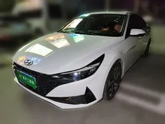2022 Hyundai Elantra 1.5L CVT LUX Premium, белый — фото 1