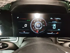 2022 Hyundai Elantra 1.5L CVT LUX Premium, белый — фото 7