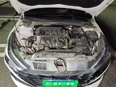 2022 Hyundai Elantra 1.5L CVT LUX Premium, белый — фото 16