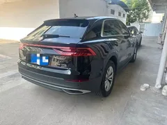 2021 Audi Q8 55 TFSI Sport, чёрный — фото 7
