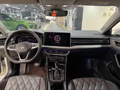 2023 Volkswagen Sagitar 300TSI DSG, белый — фото 10