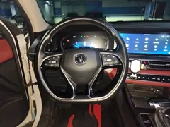 2021 Changan CS75 PLUS 1.5T AT Luxury, белый — фото 6