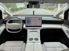 2024 Xpeng X9 702 Ultra Long Range Pro — фото 13