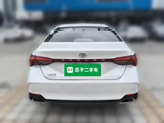 2023 Toyota Avalon 2.0L Luxury, белый — фото 3