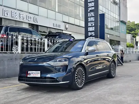 2025 Aito M9 EREV Ultra 52kWh 5-seat (192-line LiDAR)