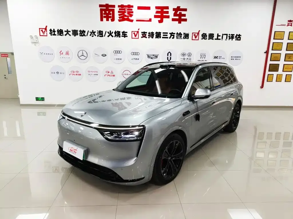 2025 Aito M8 EREV Ultra 53.4kWh 5-seat 192-line LiDAR