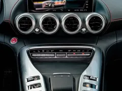 2019 Mercedes-Benz AMG GT — фото 11