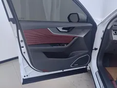 2023 Hongqi HS5 2.0T Pro, белый — фото 7