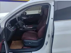 2023 Hongqi HS5 2.0T Pro, белый — фото 9