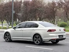2023 Volkswagen Magotan 330TSI DSG Leading Anniversary — фото 7