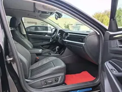 2022 Volkswagen Passat 330TSI Elite, чёрный — фото 9