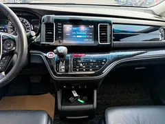 2019 Honda Elysion 2.0L Hybrid Luxury — фото 10