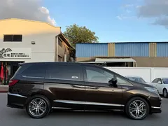 2019 Honda Elysion 2.0L Hybrid Luxury — фото 16