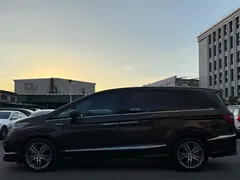 2019 Honda Elysion 2.0L Hybrid Luxury — фото 20