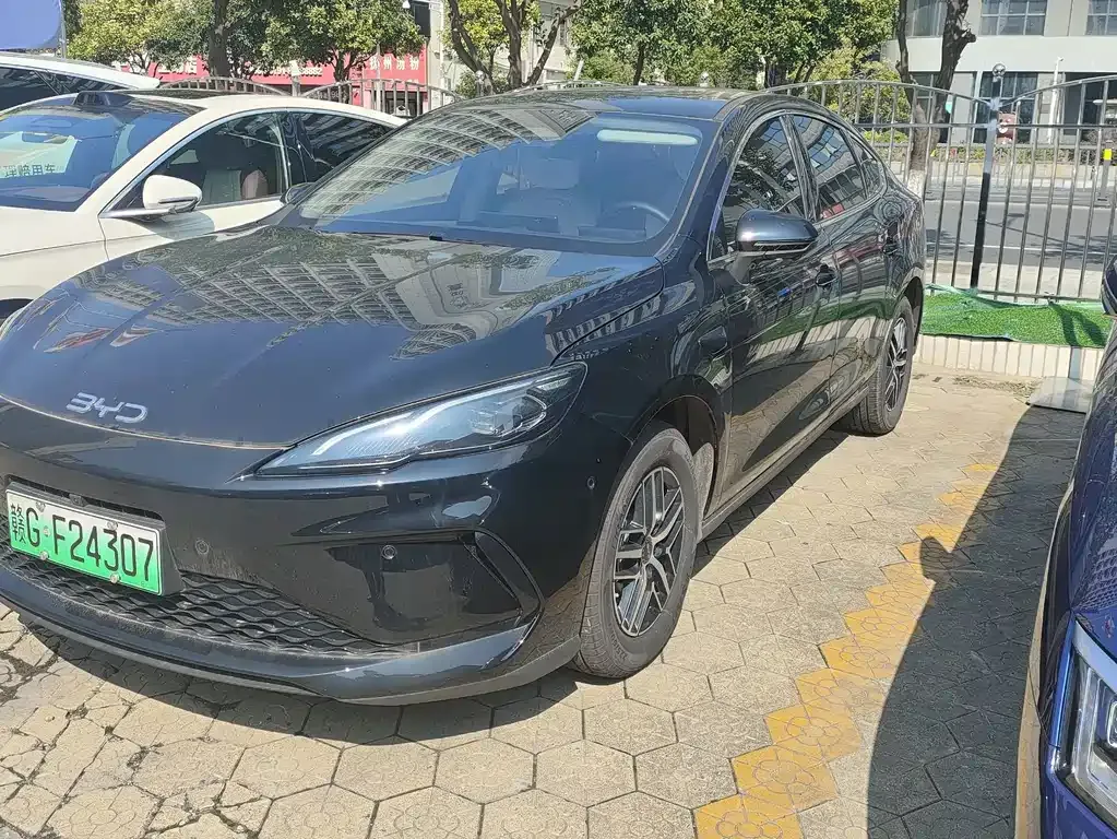 2025 BYD Seal 05 PHEV 120KM Smart Driving Flagship