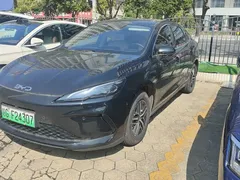 2025 BYD Seal 05 PHEV 120KM Smart Driving Flagship, чёрный — фото 1