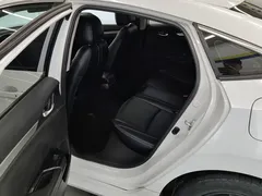 2019 Honda Civic 220TURBO CVT, белый — фото 11