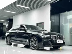 2023 BMW 5 Series 530Li Leading M Sport Package, чёрный — фото 3