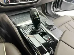 2023 BMW 5 Series 530Li Leading M Sport Package, чёрный — фото 13