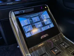 2020 Lexus LM 300h 4, чёрный — фото 11