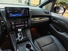 2020 Lexus LM 300h 4, чёрный — фото 12