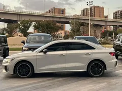 2022 Audi A3L Limousine 35 TFSI Luxury Sport, белый — фото 3