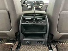2022 BMW 5 Series 525Li Luxury Package, чёрный — фото 14