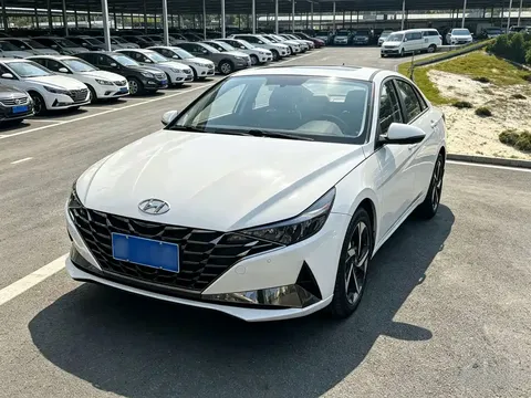 2021 Hyundai Elantra 1.5L CVT LUX Premium