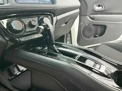 2020 Honda Vezel 1.5L CVT Elite, белый — фото 10