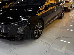 2023 Hongqi E-QM5 Basic Mobility, чёрный — фото 2