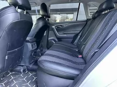 2022 Toyota Wildlander 2.5L Hybrid E-CVT 2WD Leading, белый — фото 6