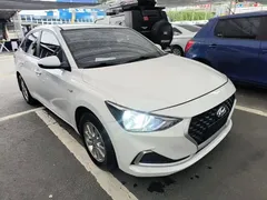 2020 Hyundai Elantra 1.6L AT GL, белый — фото 4
