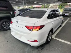 2020 Hyundai Elantra 1.6L AT GL, белый — фото 7