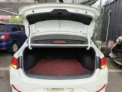 2020 Hyundai Elantra 1.6L AT GL, белый — фото 19