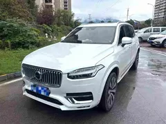2022 Volvo XC90 7-seat, чёрный — фото 1