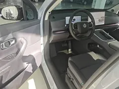 2026 Leapmotor C16 EREV 280 Lidar 6-Seat — фото 16